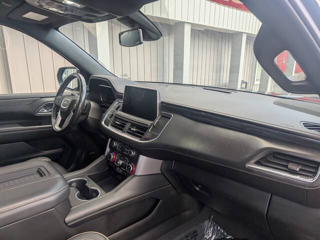 2022 GMC Yukon XL SLT