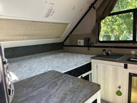 2019 Flagstaff Camping Trailer