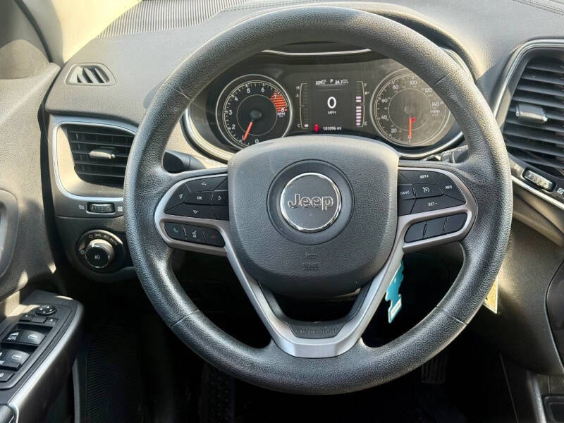 2019 Jeep Cherokee Latitude