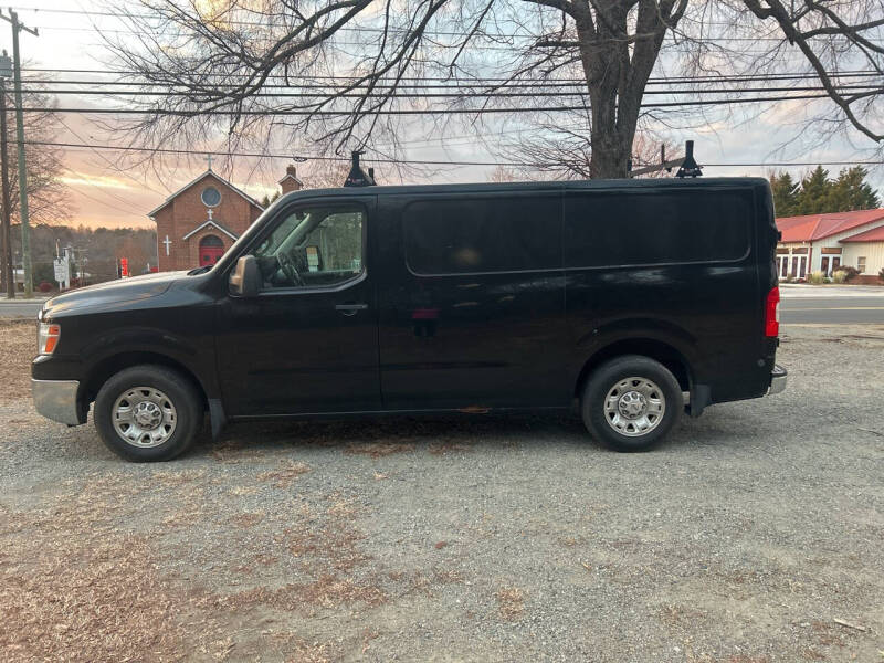 2013 Nissan NV 2500 HD S
