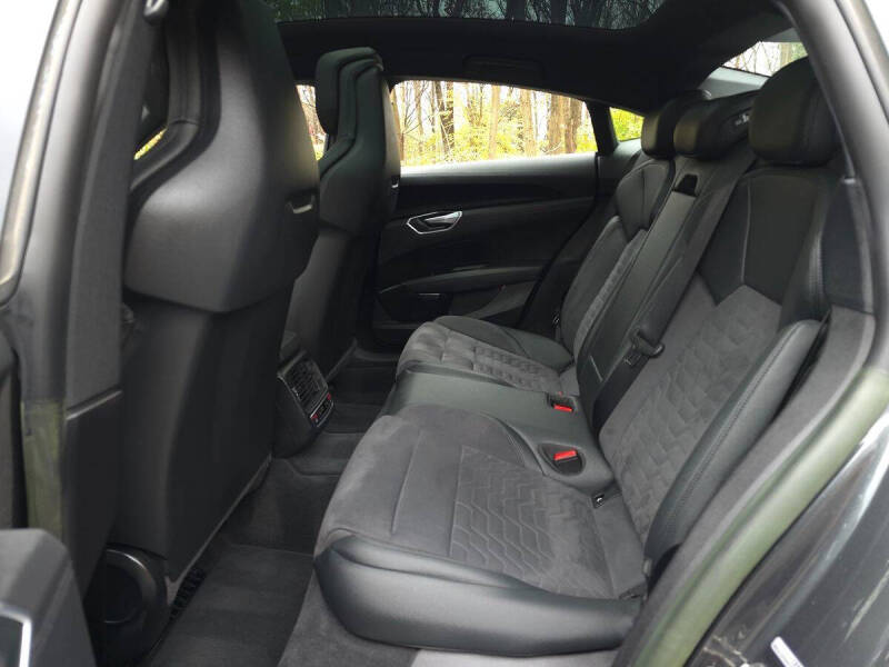 2023 Audi e-tron GT quattro Prestige