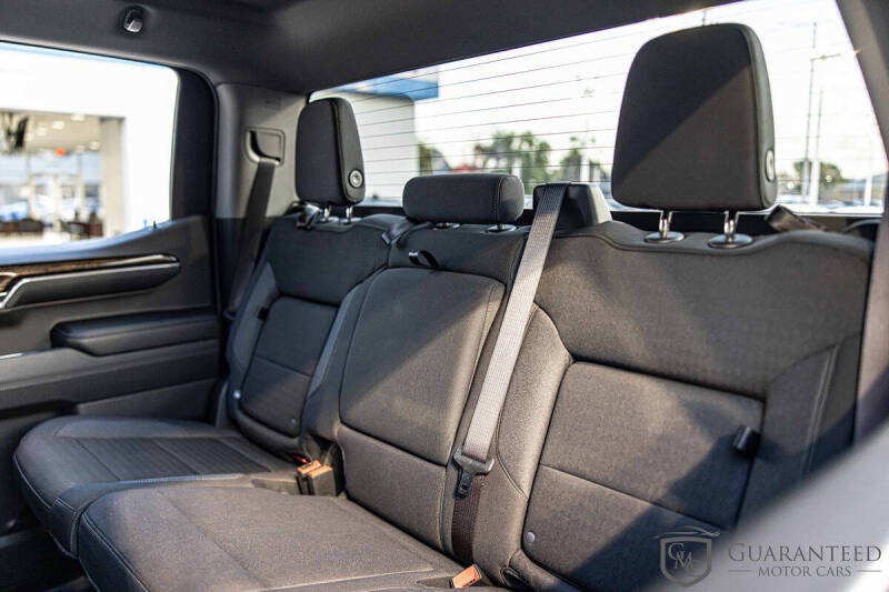 2024 GMC Sierra 1500 Elevation Standard