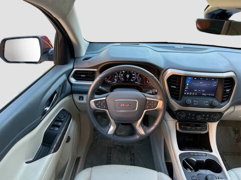 2022 GMC Acadia Denali