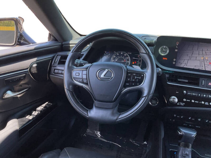 2022 Lexus ES 350 Luxury