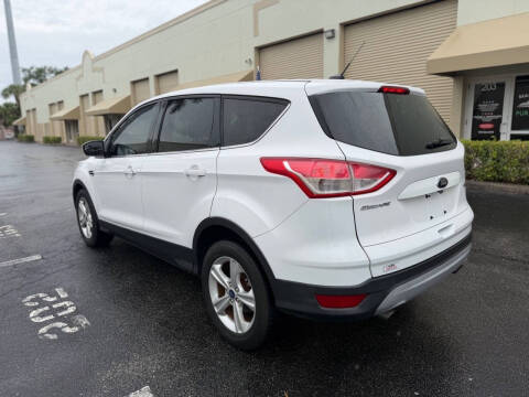 2015 Ford Escape SE