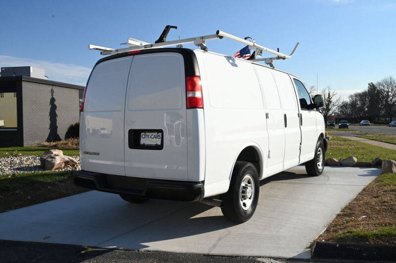 2023 Chevrolet Express 2500