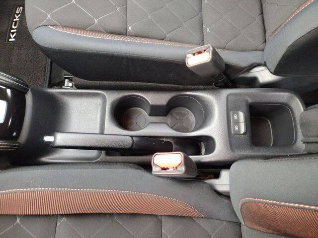 2018 Nissan Kicks SR