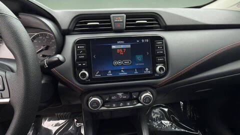 2025 Nissan Versa SR
