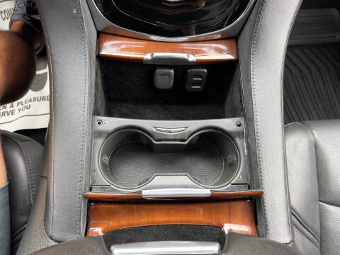 2017 Cadillac Escalade Luxury