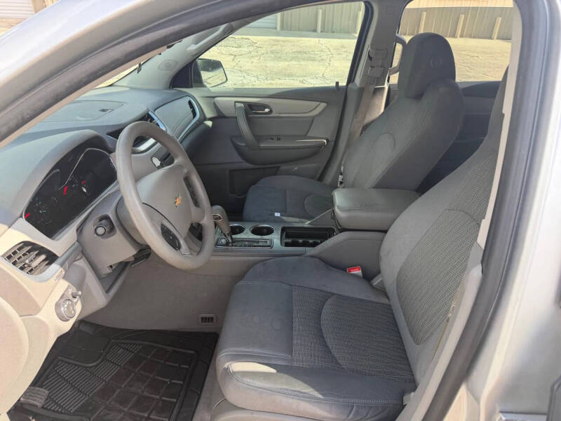 2017 Chevrolet Traverse LS