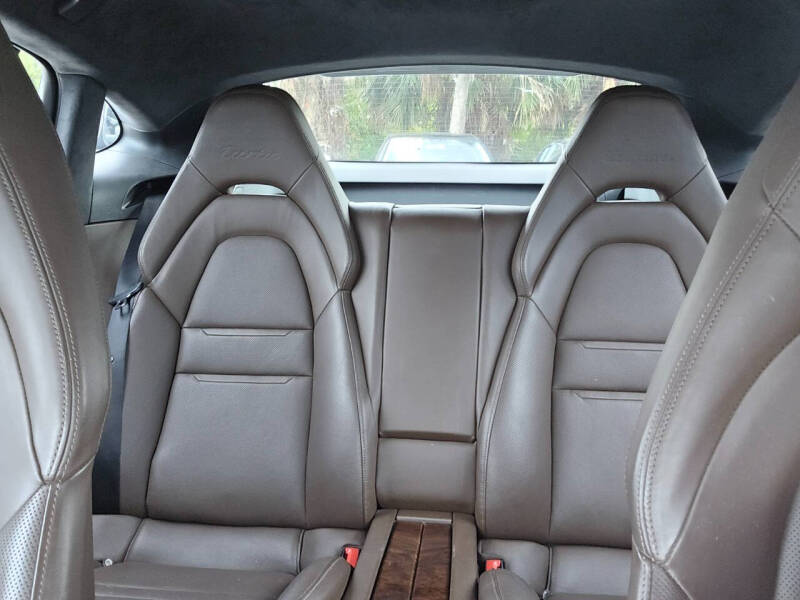 2017 Porsche Panamera Turbo