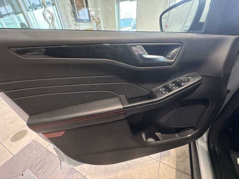 2026 Ford Escape Hybrid ST-Line Select