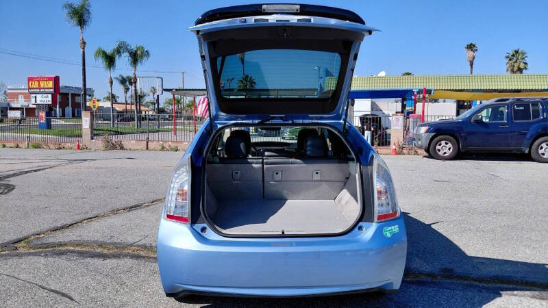 2014 Toyota Prius Plug-in Hybrid Advanced