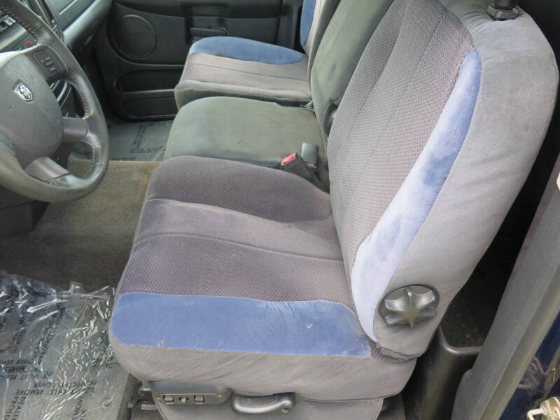 2004 Dodge Ram 1500 SLT