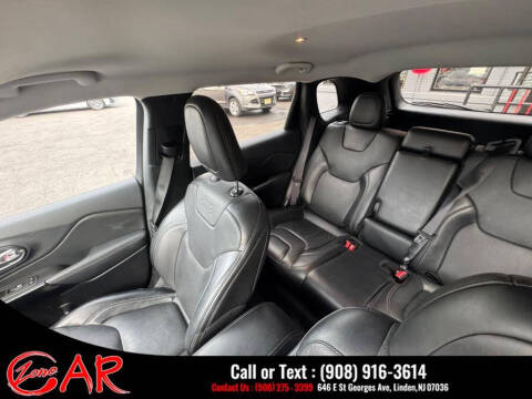 2023 Jeep Cherokee Altitude Lux