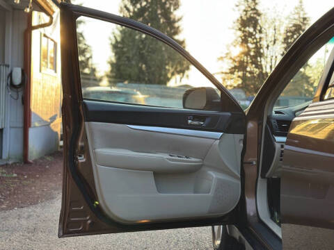 2013 Subaru Outback 2.5i Premium