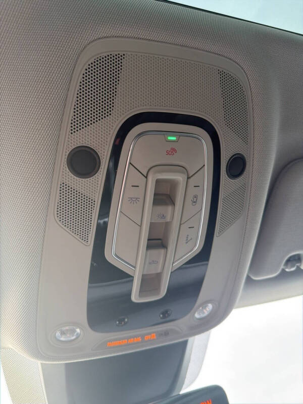 2021 Audi e-tron quattro Premium