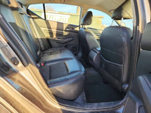 2022 Nissan Altima 2.5 SR