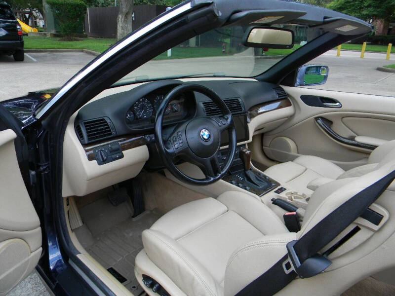 2004 BMW 3 Series 325 photo 19