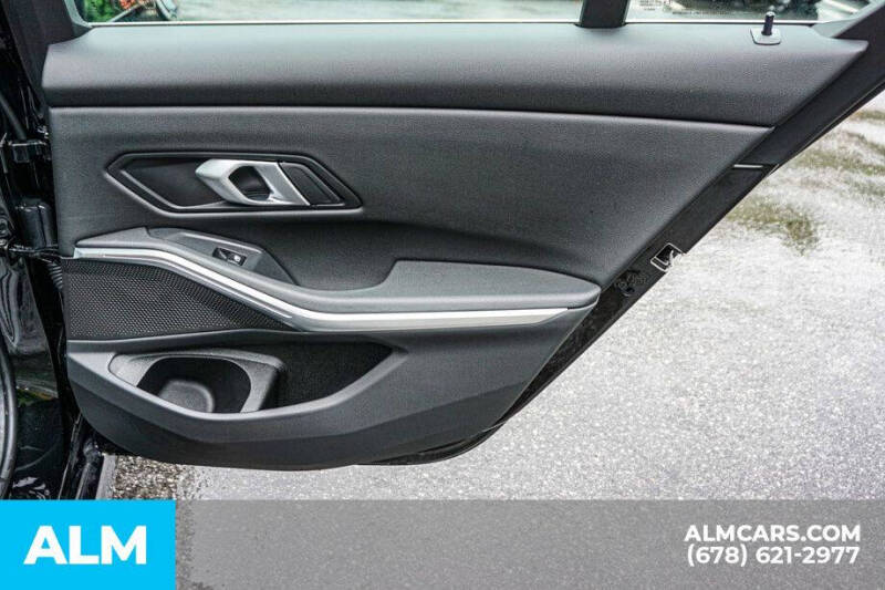 2025 BMW 3 Series 330i