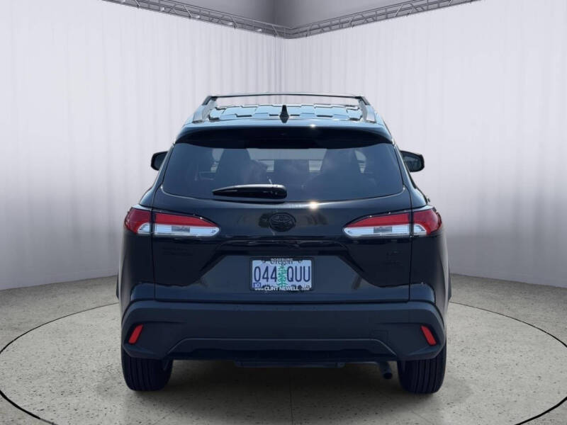 2025 Toyota Corolla Cross LE