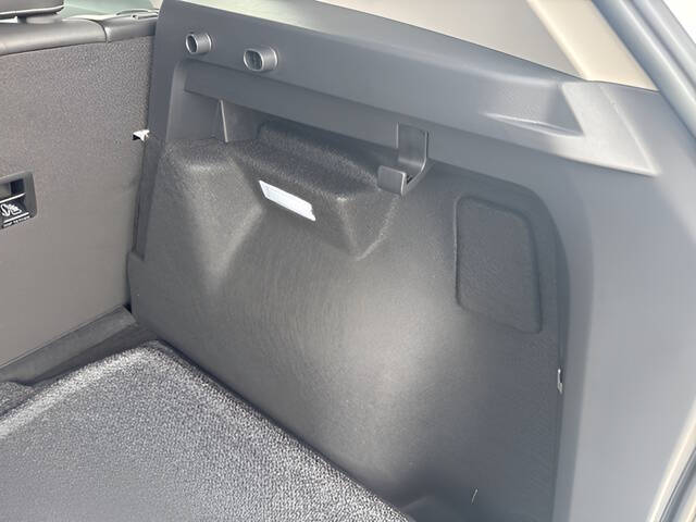 2025 Volkswagen Taos SE 4Motion