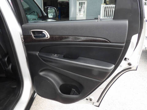 2013 Jeep Grand Cherokee Laredo