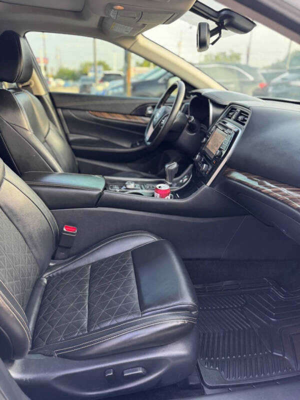 2017 Nissan Maxima