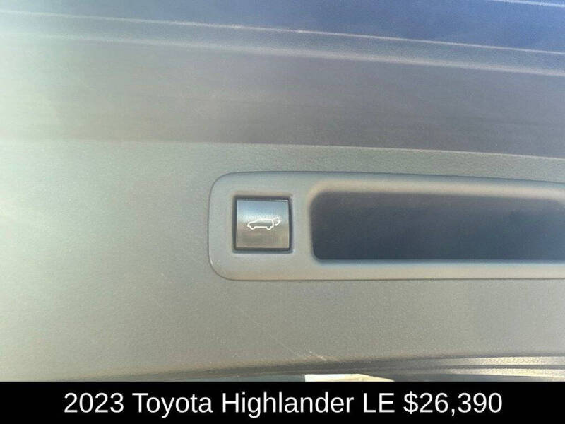 2023 Toyota Highlander LE