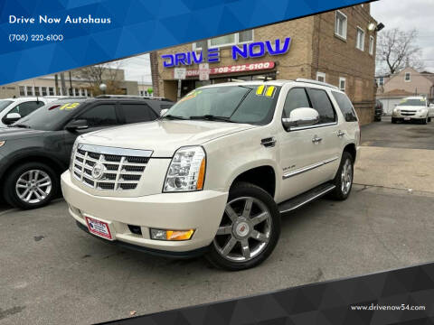 2011 Cadillac Escalade for sale at Drive Now Autohaus in Cicero IL