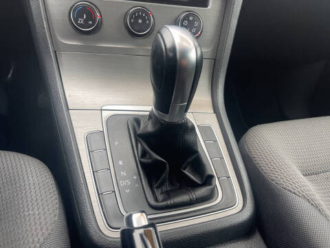 2016 Volkswagen Golf SportWagen TSI Limited Edition