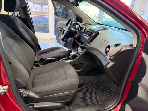 2015 Chevrolet Sonic LT Auto