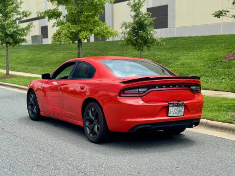 2016 Dodge Charger SE