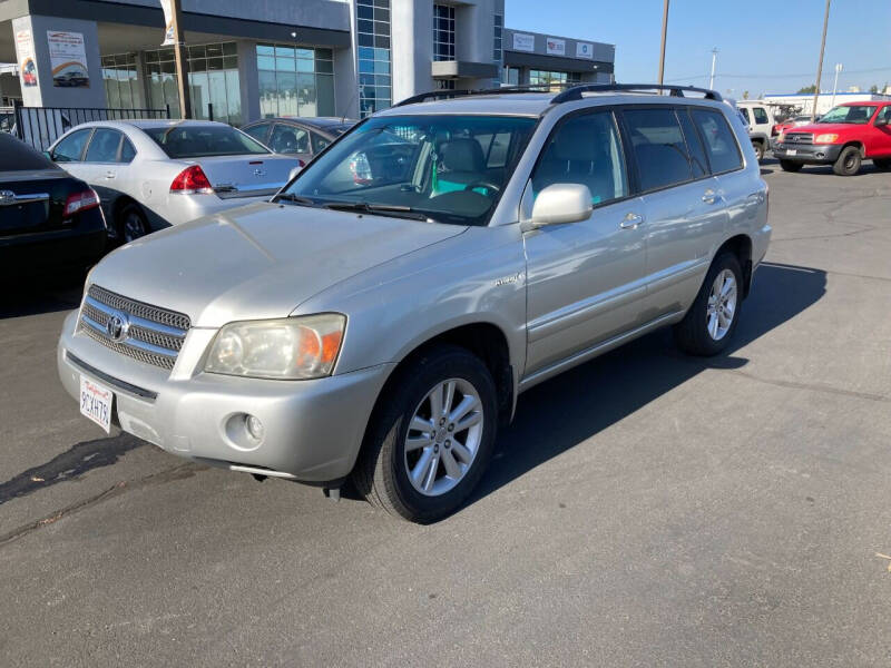 2006 Toyota Highlander Hybrid for sale at Vision Auto Sales in Sacramento CA