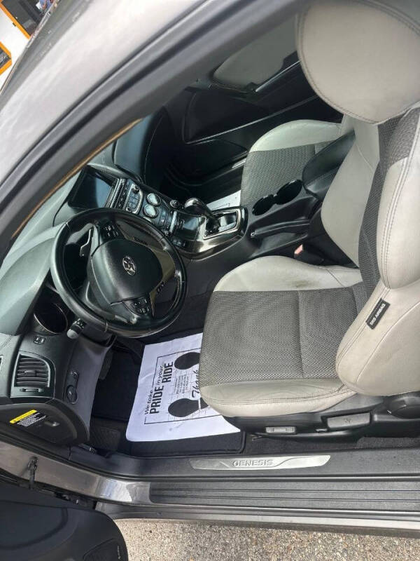 2013 Hyundai Genesis Coupe 2.0T