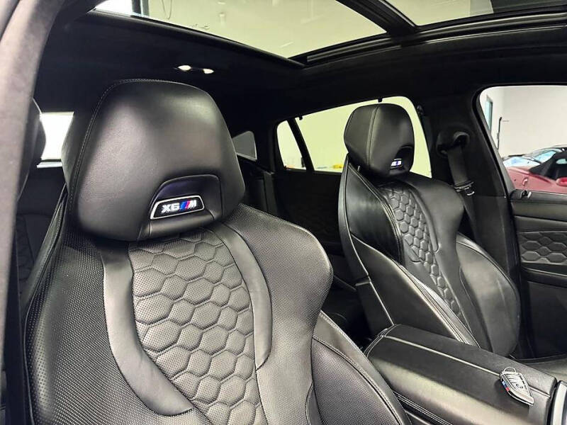 2021 BMW X6 M