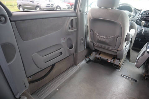 2004 Toyota Sienna LE 7 Passenger