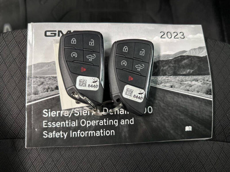 2023 GMC Sierra 1500 Elevation