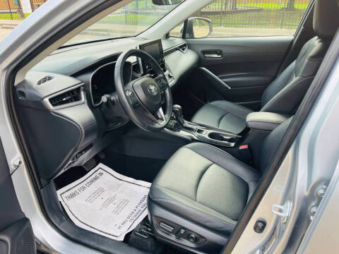 2022 Toyota Corolla Cross XLE