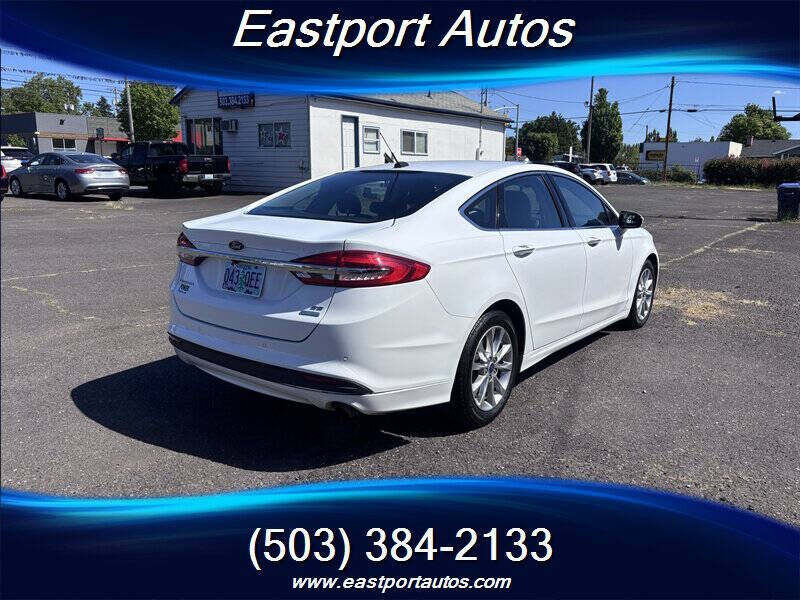 2017 Ford Fusion SE
