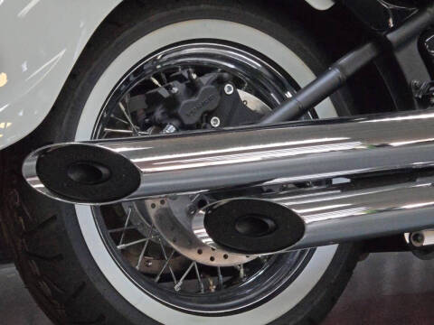 2024 Kawasaki Vulcan 900 Classic