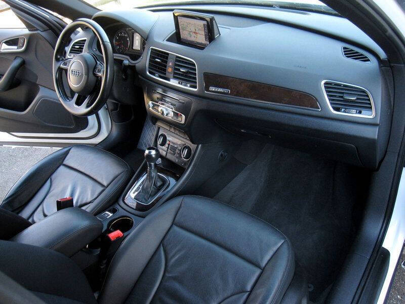 2016 Audi Q3 2.0T quattro Premium Plus