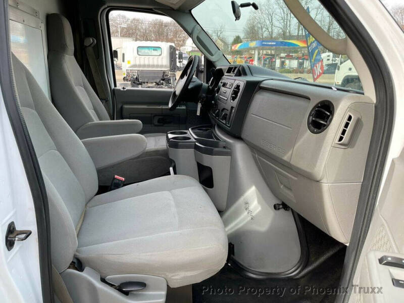 2017 Ford E-Series