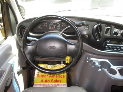 2001 Ford E-Series E-150