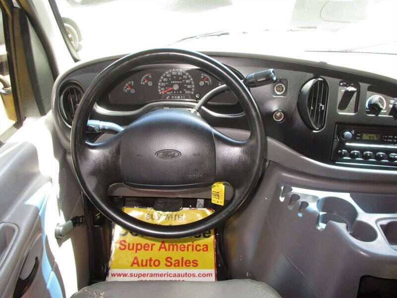 2001 Ford E-Series E-150