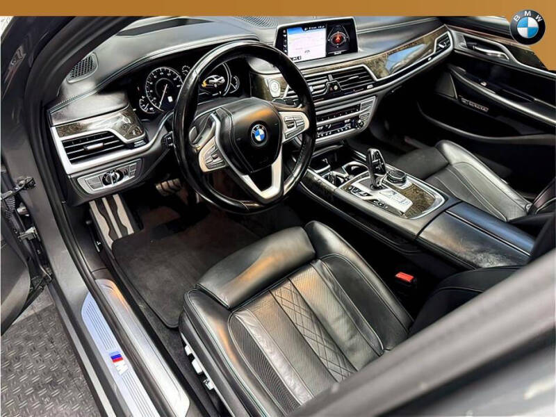 2017 BMW 7 Series 750i