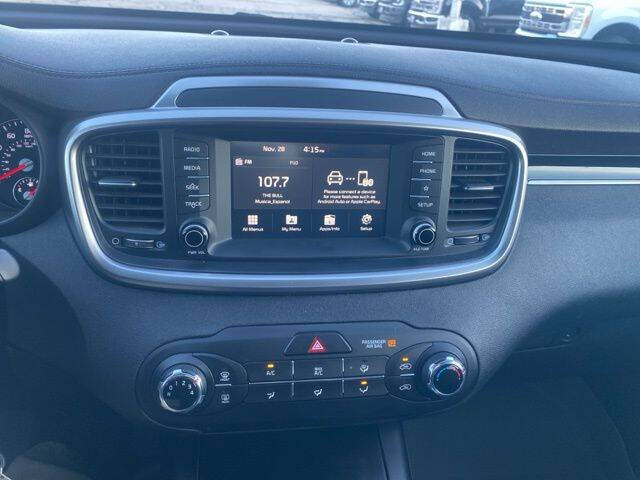 2020 Kia Sorento LX V6