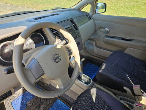 2009 Nissan Versa 1.8 S