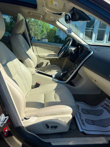 2014 Volvo XC60 T6 Platinum