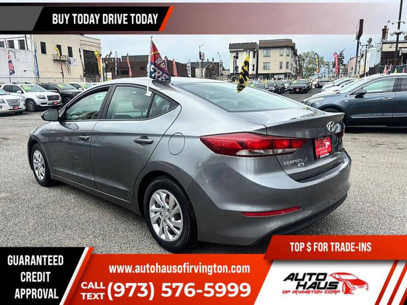2018 Hyundai Elantra
